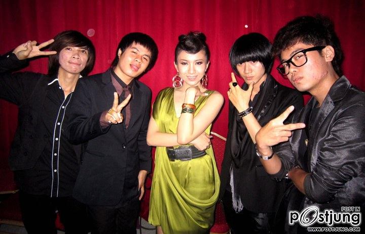 Annita lao superstar