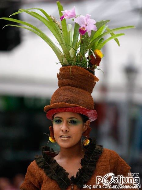 Plants and flowers to put on the body, spectacular ECO-fashion show