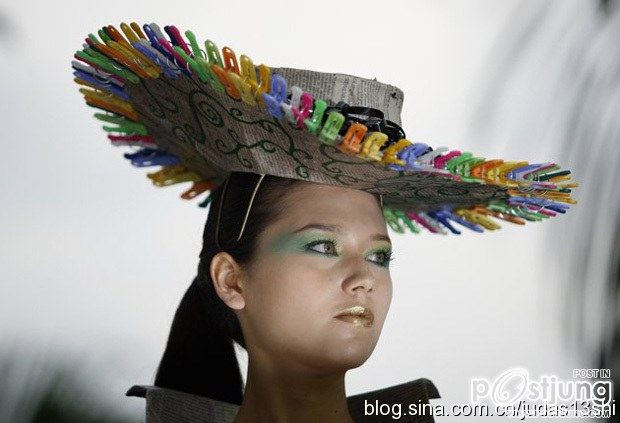 Plants and flowers to put on the body, spectacular ECO-fashion show