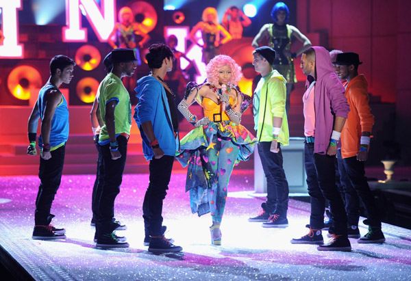 Nicki Minaj โชว์เพลงฮิตที่งาน Victoria&rsquo;s Secret Fashion Show