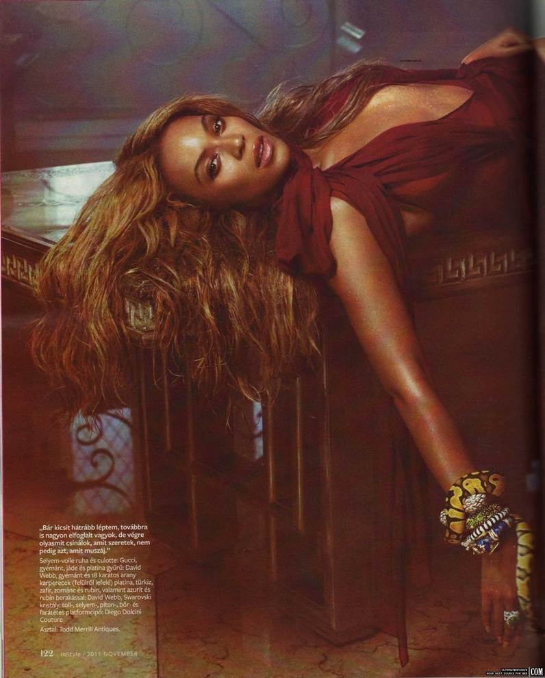 Beyonce ขึ้นปกนิตยสาร Instyle (November 2011) ฉบับ Hungarian