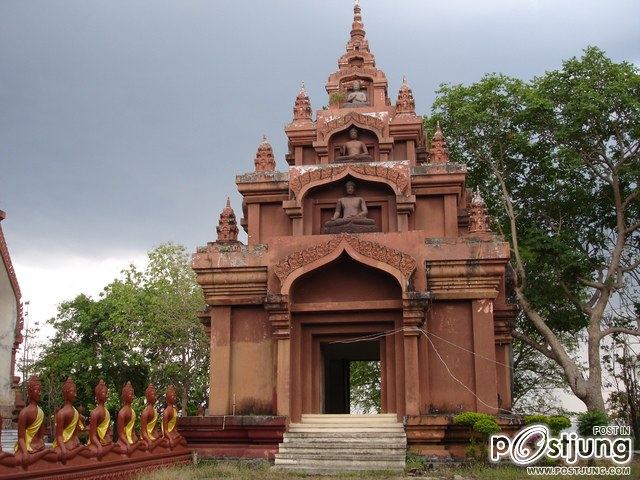 พาเที่ยวชมวัดบนภูเขาไฟ