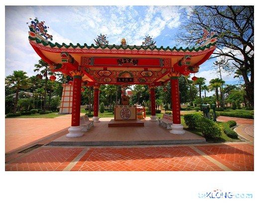 พาเที่ยวชมศาลหลักเมืองเมืองบุรีรัมย์