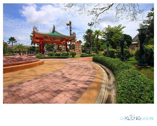 พาเที่ยวชมศาลหลักเมืองเมืองบุรีรัมย์