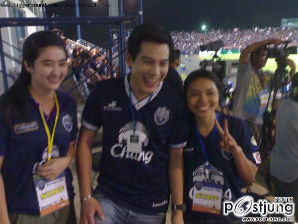 กรี๊สสส พี่ปอ ลงสนามบ้านเกิด