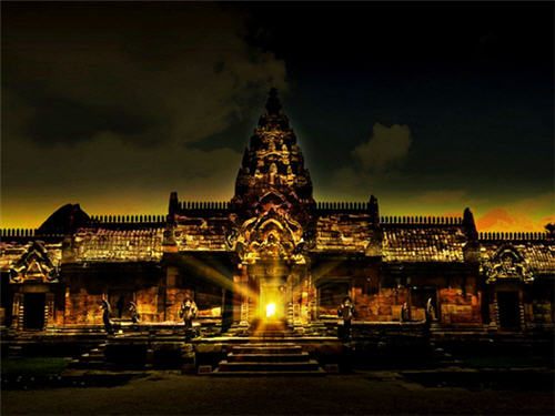 อลังการมหาเทวปราสาทพนมรุ้ง