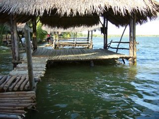 ที่นั่งทานอาหารชมวิว