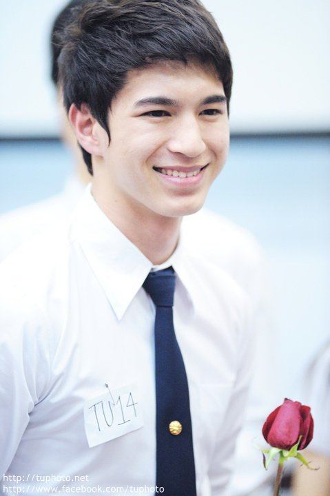 น้องบาส เทพวรรณ ทูตกิจกรรมและนักบาสม.ธรรมศาสตร์ หล่อดีค่ะ