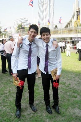 น้องบาส เทพวรรณ ทูตกิจกรรมและนักบาสม.ธรรมศาสตร์ หล่อดีค่ะ