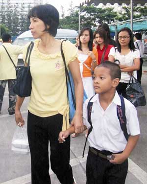 เปิดใจ น้องไทเกอร์ ดาราเด็กตกอับ อ่านกลอนแลกเงิน