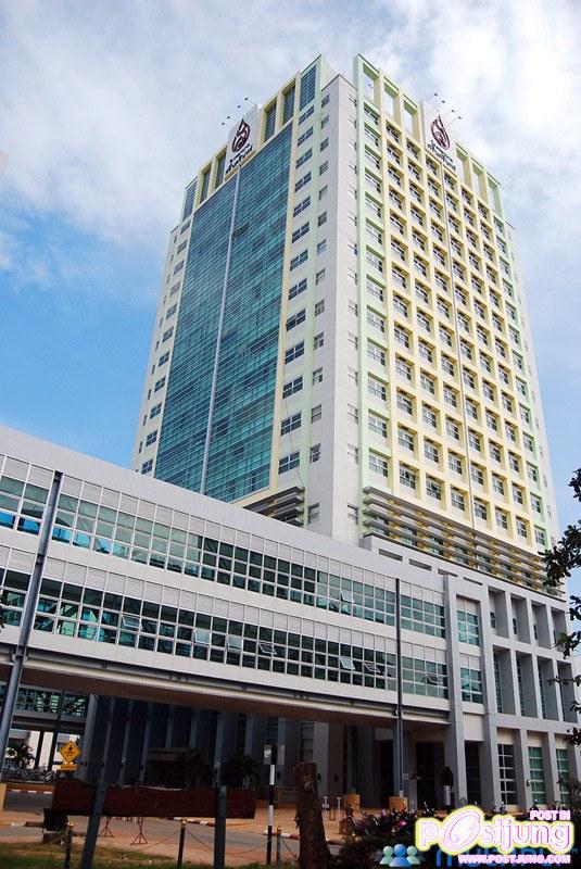 โรงพยาบาลศรีนครินทร์ คณะแพทย์ โรงพยาบาลใหญ่ที่สุดในอีสาน