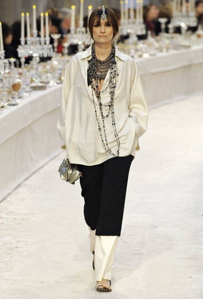 แฟชั่นแนวอินเดียสวยมาก RUNWAY: CHANEL PRE-FALL 2012 PARIS-BOMBAY COLLECTION