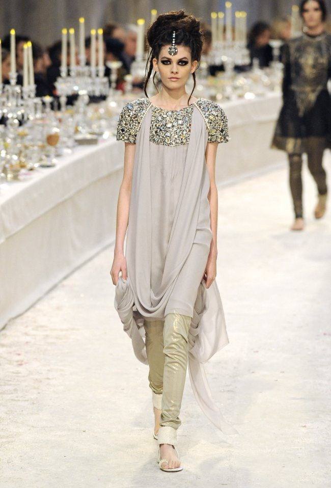 แฟชั่นแนวอินเดียสวยมาก RUNWAY: CHANEL PRE-FALL 2012 PARIS-BOMBAY COLLECTION