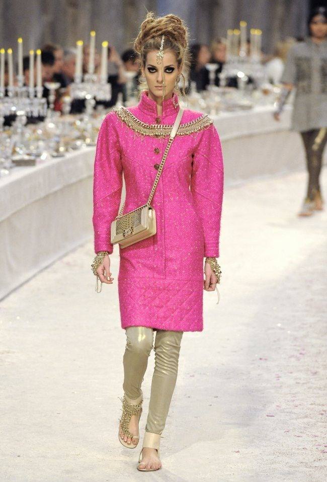 แฟชั่นแนวอินเดียสวยมาก RUNWAY: CHANEL PRE-FALL 2012 PARIS-BOMBAY COLLECTION