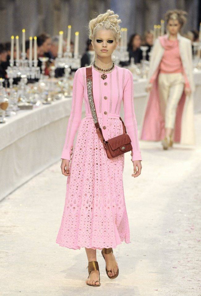 แฟชั่นแนวอินเดียสวยมาก RUNWAY: CHANEL PRE-FALL 2012 PARIS-BOMBAY COLLECTION