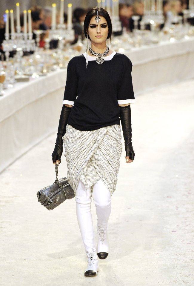 แฟชั่นแนวอินเดียสวยมาก RUNWAY: CHANEL PRE-FALL 2012 PARIS-BOMBAY COLLECTION
