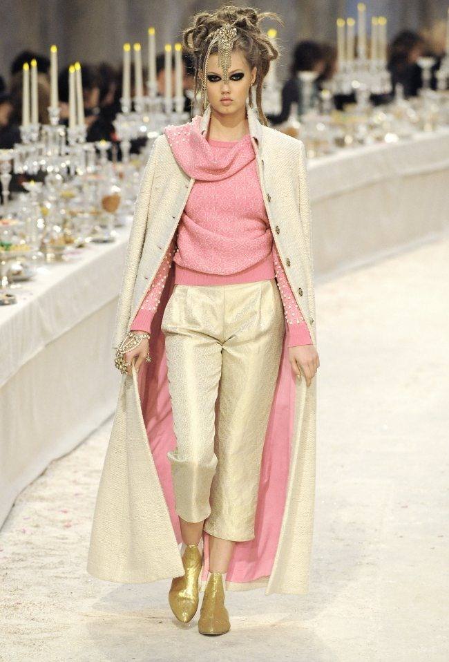 แฟชั่นแนวอินเดียสวยมาก RUNWAY: CHANEL PRE-FALL 2012 PARIS-BOMBAY COLLECTION
