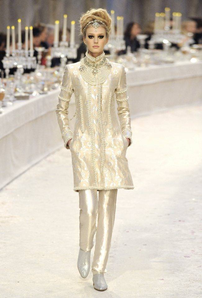 แฟชั่นแนวอินเดียสวยมาก RUNWAY: CHANEL PRE-FALL 2012 PARIS-BOMBAY COLLECTION