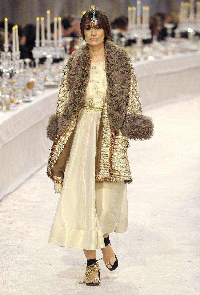 แฟชั่นแนวอินเดียสวยมาก RUNWAY: CHANEL PRE-FALL 2012 PARIS-BOMBAY COLLECTION