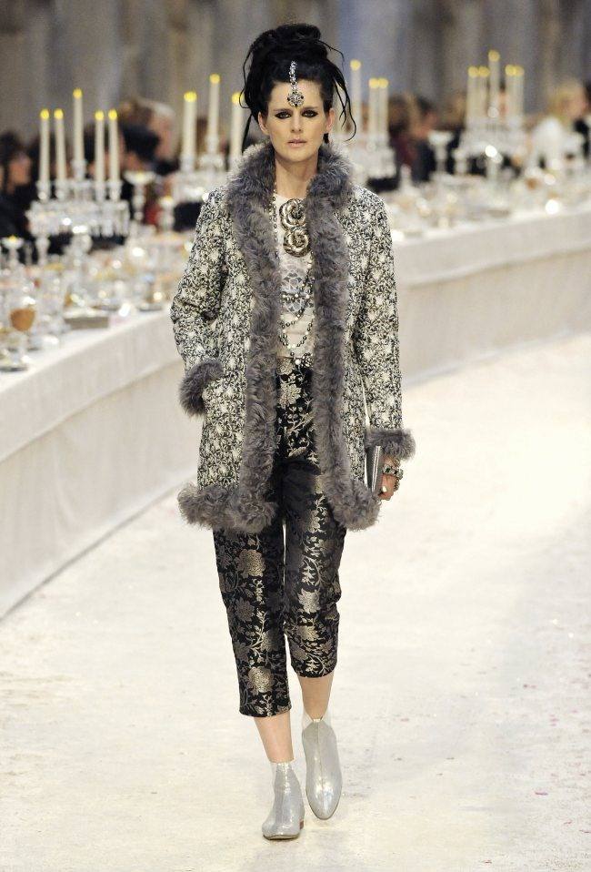 แฟชั่นแนวอินเดียสวยมาก RUNWAY: CHANEL PRE-FALL 2012 PARIS-BOMBAY COLLECTION