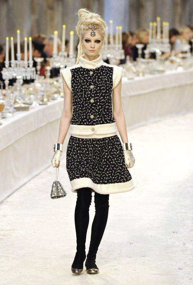 แฟชั่นแนวอินเดียสวยมาก RUNWAY: CHANEL PRE-FALL 2012 PARIS-BOMBAY COLLECTION