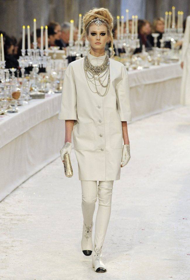 แฟชั่นแนวอินเดียสวยมาก RUNWAY: CHANEL PRE-FALL 2012 PARIS-BOMBAY COLLECTION