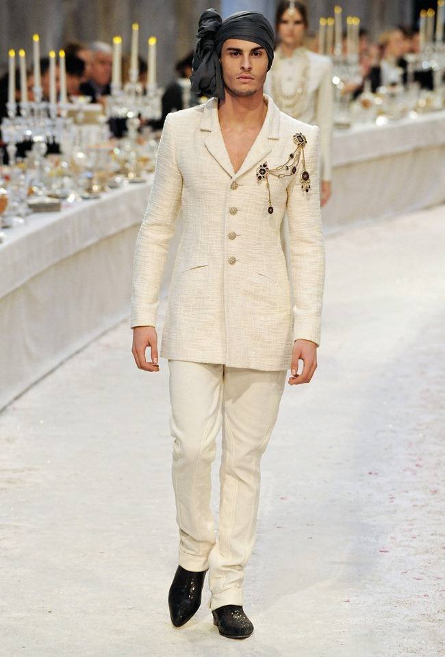 แฟชั่นแนวอินเดียสวยมาก RUNWAY: CHANEL PRE-FALL 2012 PARIS-BOMBAY COLLECTION