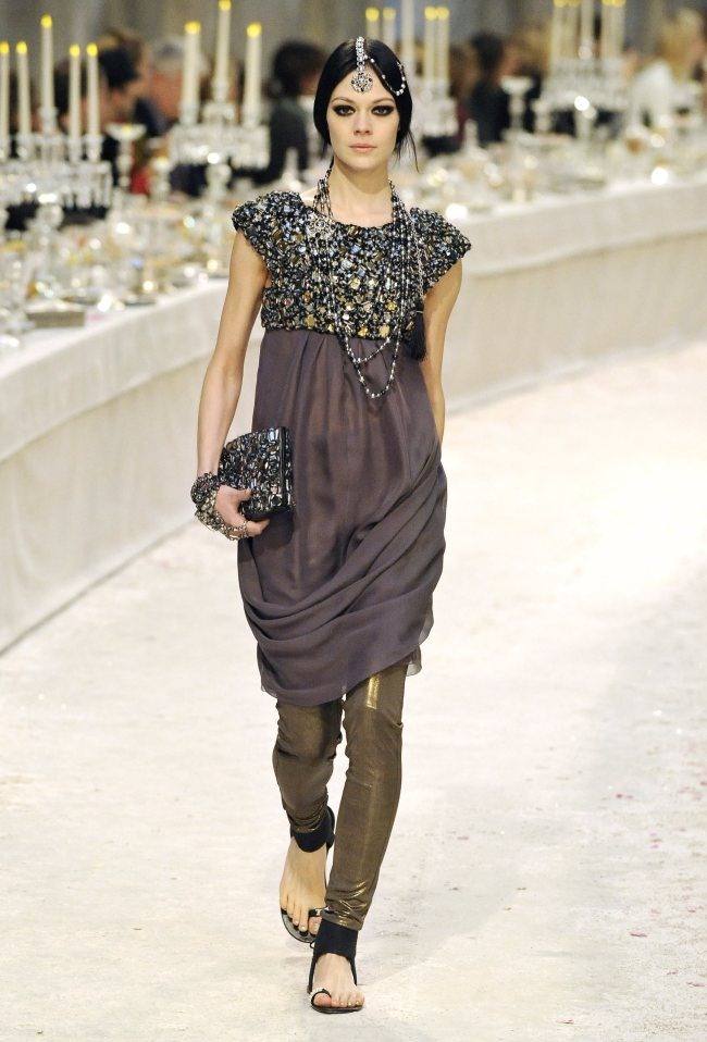 แฟชั่นแนวอินเดียสวยมาก RUNWAY: CHANEL PRE-FALL 2012 PARIS-BOMBAY COLLECTION
