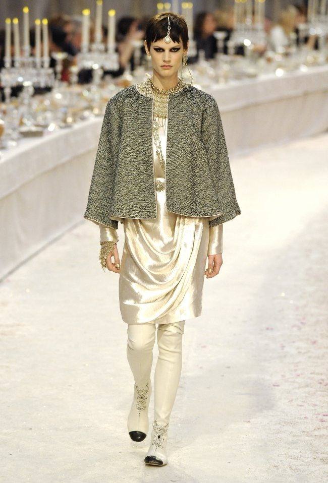 แฟชั่นแนวอินเดียสวยมาก RUNWAY: CHANEL PRE-FALL 2012 PARIS-BOMBAY COLLECTION