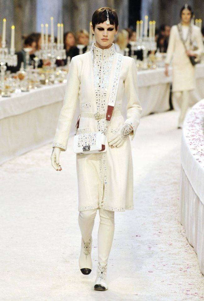 แฟชั่นแนวอินเดียสวยมาก RUNWAY: CHANEL PRE-FALL 2012 PARIS-BOMBAY COLLECTION
