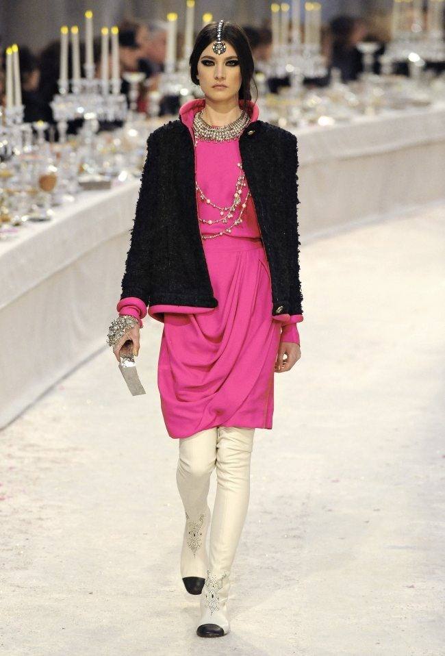 แฟชั่นแนวอินเดียสวยมาก RUNWAY: CHANEL PRE-FALL 2012 PARIS-BOMBAY COLLECTION