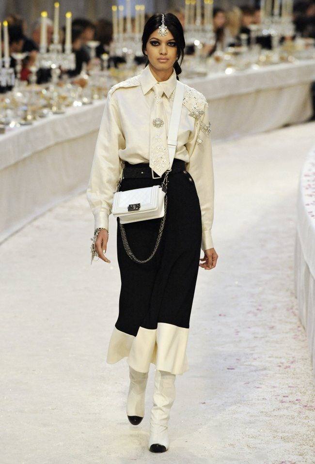 แฟชั่นแนวอินเดียสวยมาก RUNWAY: CHANEL PRE-FALL 2012 PARIS-BOMBAY COLLECTION