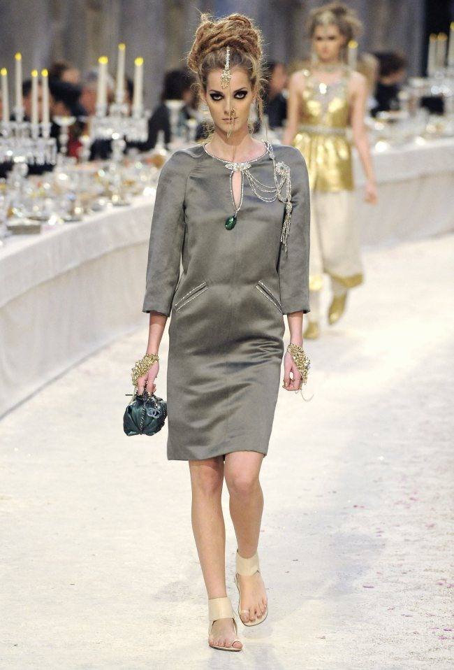 แฟชั่นแนวอินเดียสวยมาก RUNWAY: CHANEL PRE-FALL 2012 PARIS-BOMBAY COLLECTION