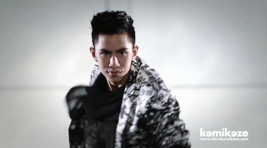 เผยโฉมหนุ่มเท้าไฟ  ธามไท จาก Kamikaze