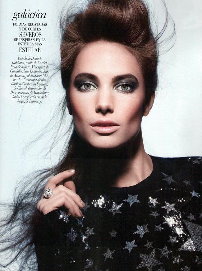 VOGUE MEXICO: JESSICA MILLER IN "CON MIRADA DE MUSA"