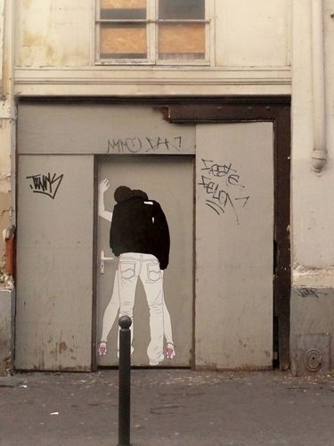 Claire Streetart ศิลปะ Graffiti ความเซ็กซี่ที่เนียนอยู่ตามมุมเมือง
