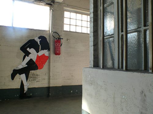 Claire Streetart ศิลปะ Graffiti ความเซ็กซี่ที่เนียนอยู่ตามมุมเมือง
