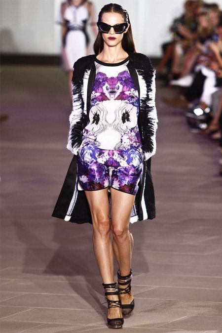 NEW YORK FASHION WEEK: PRABAL GURUNG SPRING 2012