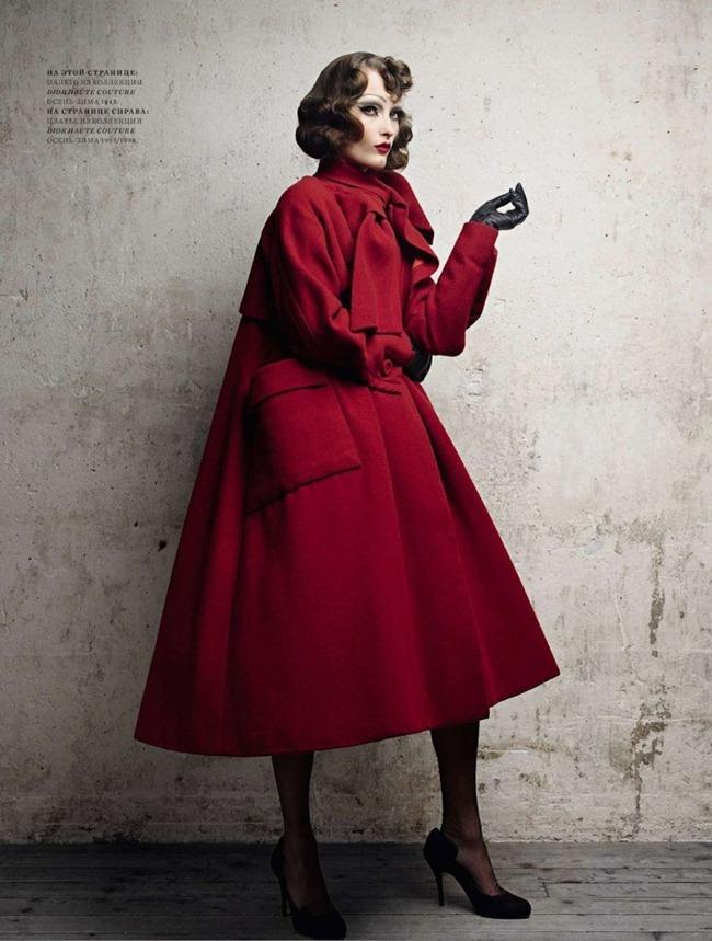 HARPER'S BAZAAR RUSSIA: DIOR HAUTE COUTURE BY PHOTOGRAPHER PATRICK DEMARCHELIER