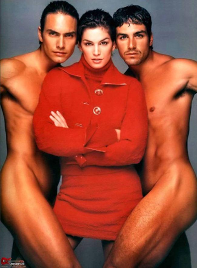 WE &hearts; VERSACE: CLAUDIA SCHIFFER & CINDY CRAWFORD FOR VERSACE FALL 1994 BY PHOTOGRAPHER RICHARD AVEDON