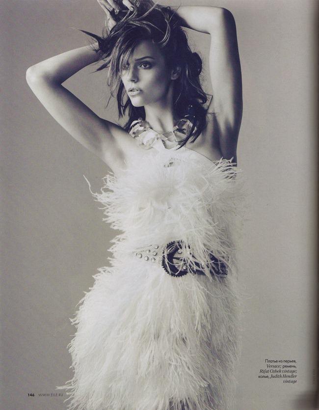 ELLE RUSSIA: MARTHA STRECK BY PHOTOGRAPHER TONY KIM