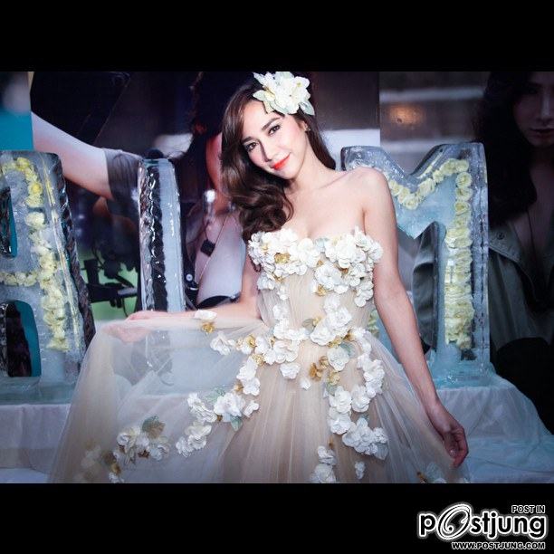 สวยเริ่ดไปกับ"อั้ม พัชราภา"เซทนี้ชุดราตรียาว !!!!!