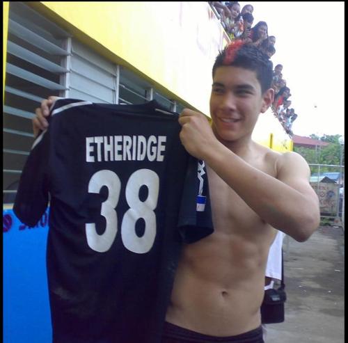 Neil Etheridge ผู้รักษาประตู สุดน่าซ่ำ กิสสส
