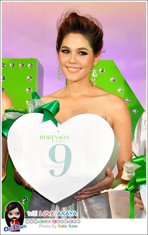ประชันความสวยของตัวแม่แห่งเมืองไทย พลอย ริต้า ชมพู่ อารยา ในงานThe miracle 9
