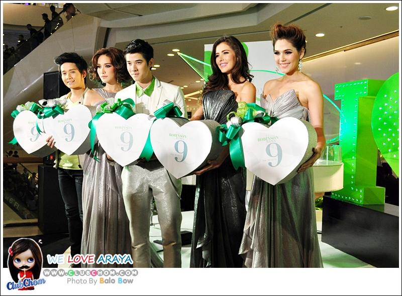 ประชันความสวยของตัวแม่แห่งเมืองไทย พลอย ริต้า ชมพู่ อารยา ในงานThe miracle 9