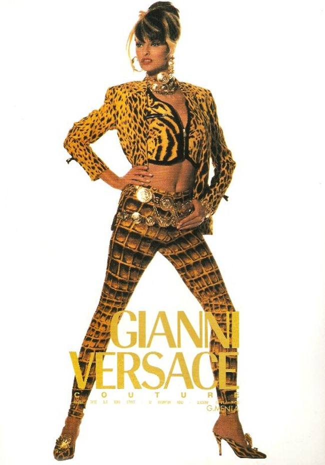 WE &hearts; VERSACE: LINDA EVANGELISTA FOR VERSACE SPRING 1992 BY PHOTOGRAPHER IRVING PENN