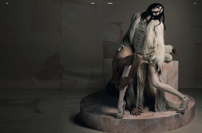 DAZED & CONFUSED MAGAZINE: MARIACARLA BOSCONO, SASKIA DE BRAUW & KASIA STRUSS IN "EXTASIS" BY PHOTOG
