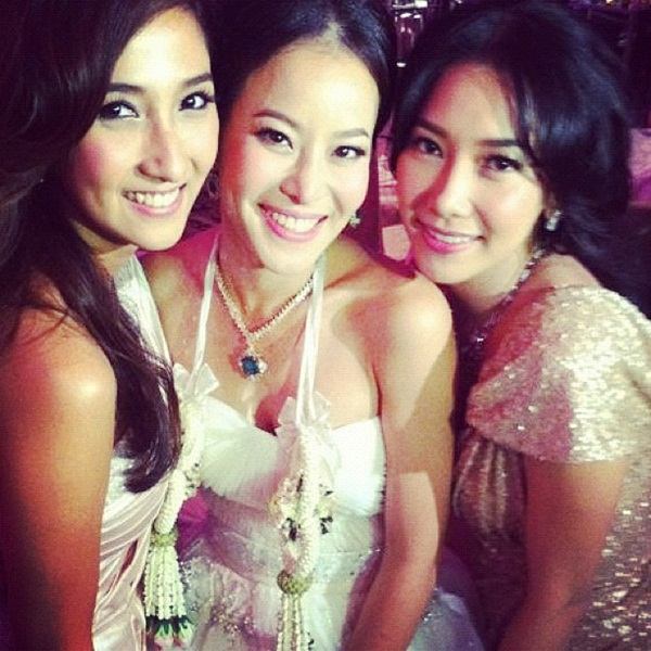สุดหวาน! หนิง-จิน ฉลองงานแต่งชื่นมื่น