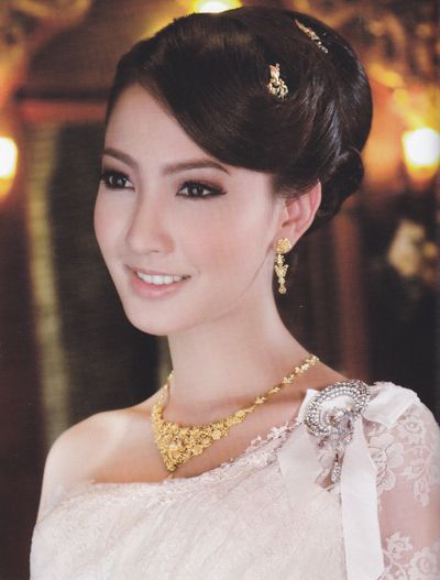 แฟชั่นชุดไทย....ความงามที่แสนวิจิตร