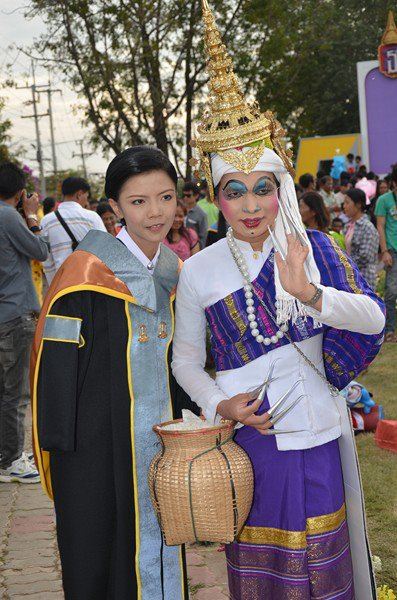 พิธีพระราชทานปริญญาบัตร มหาวิทยาลัยมหาสารคาม ประจำปี 2554
